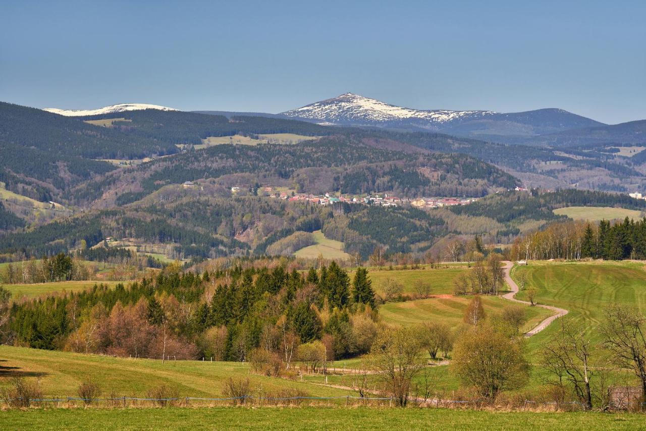 Pension & Restaurace Zeleny Mlyn Žacléř מראה חיצוני תמונה