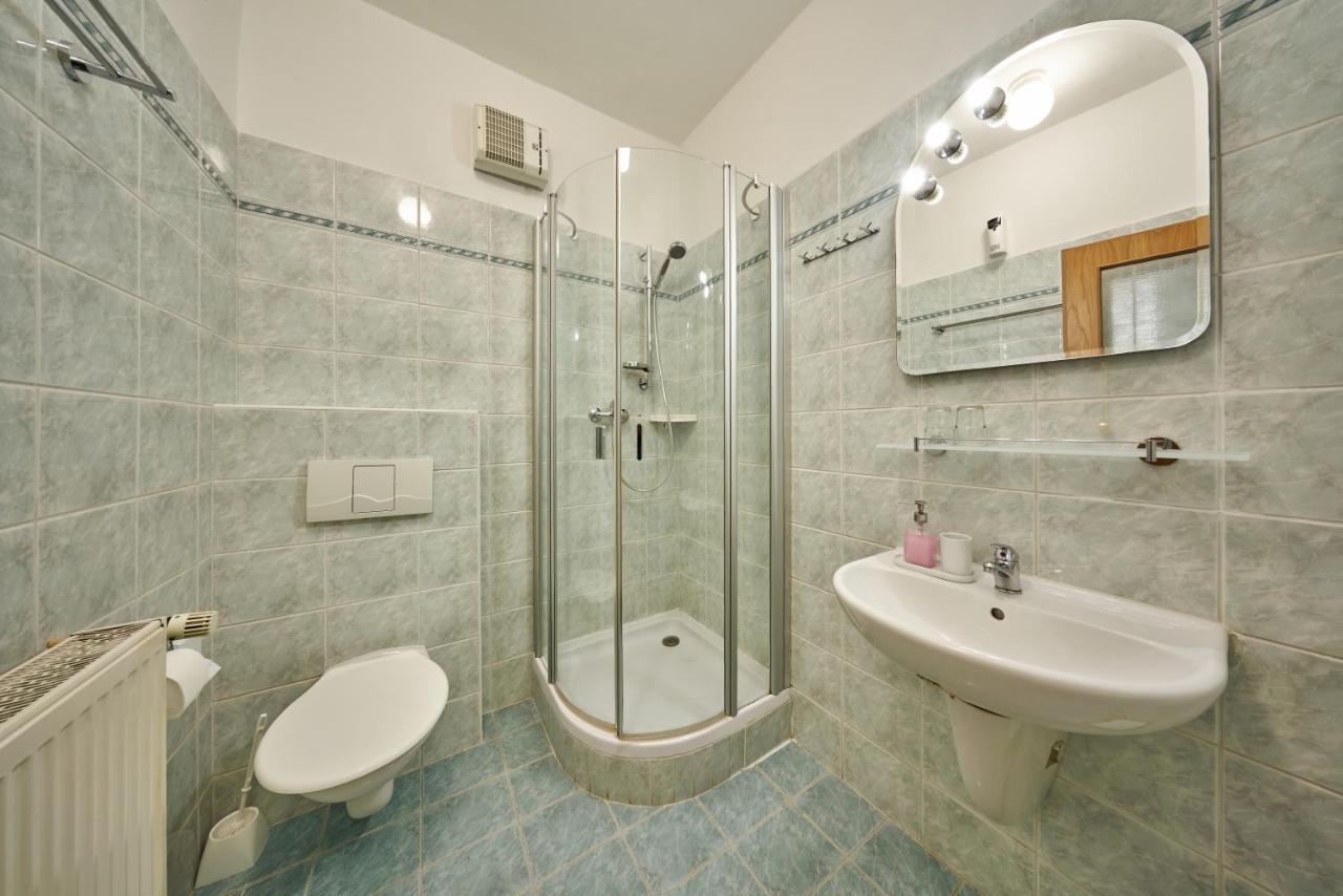 Pension & Restaurace Zeleny Mlyn Žacléř מראה חיצוני תמונה